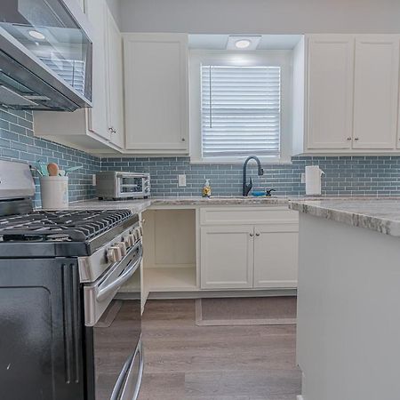 Uptown Cottage Newly Updated Home Near The Strand Galveston Harbor And Utmb 외부 사진